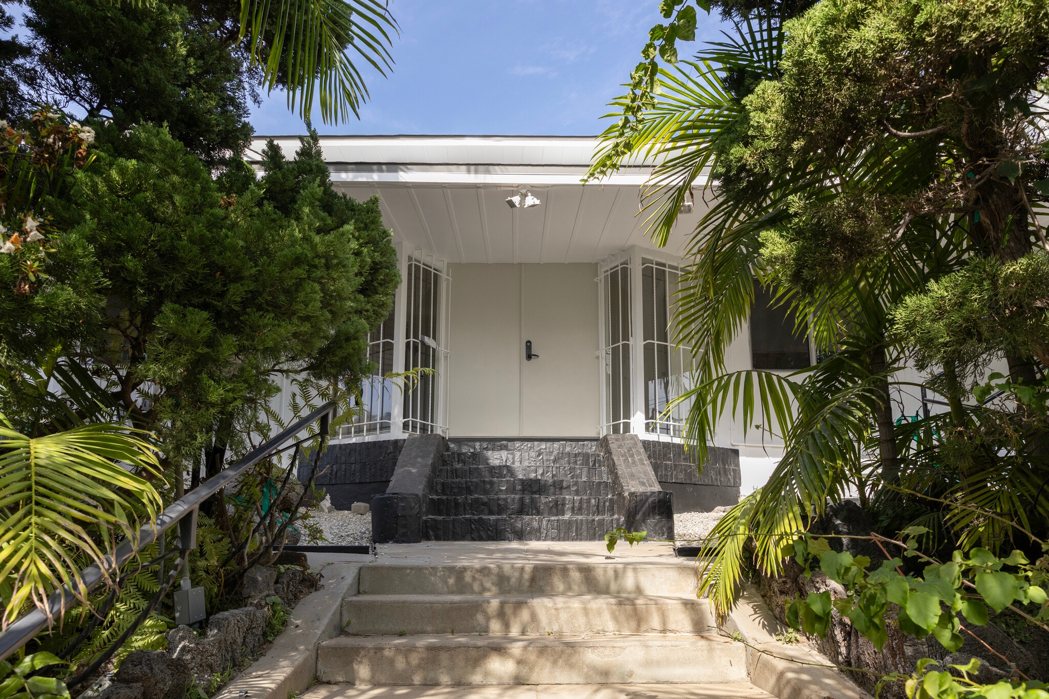 Building Photo - 4519 Finley Ave