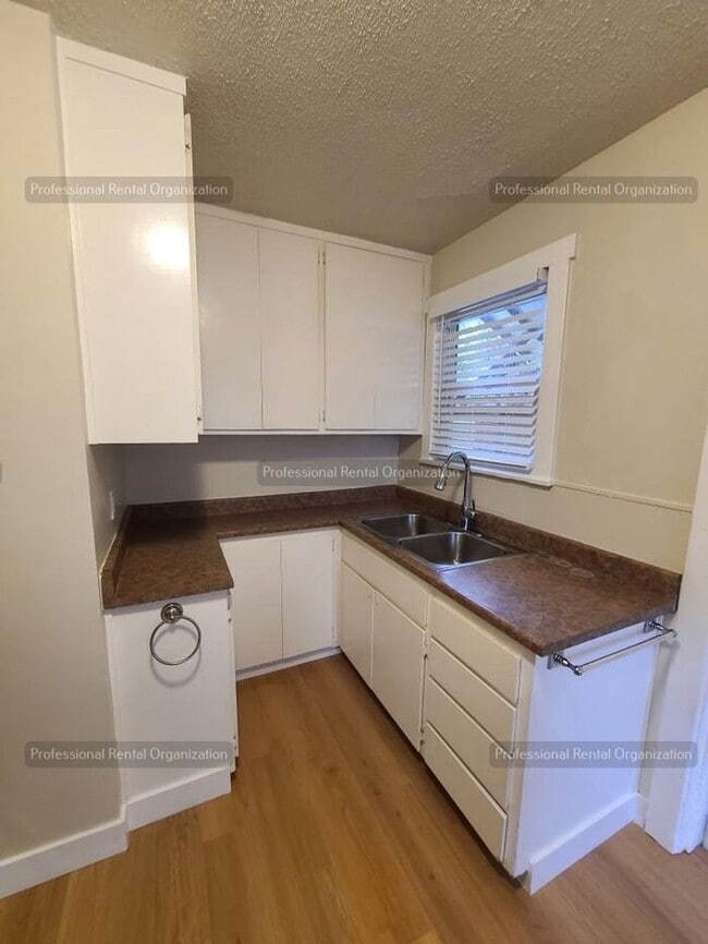 Building Photo - "Available Now".......... one-bedroom, one-bathroom house located in the heart of Napa Valley!!