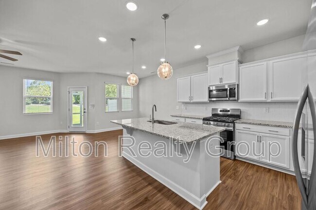 Building Photo - 63 Village Edge Dr