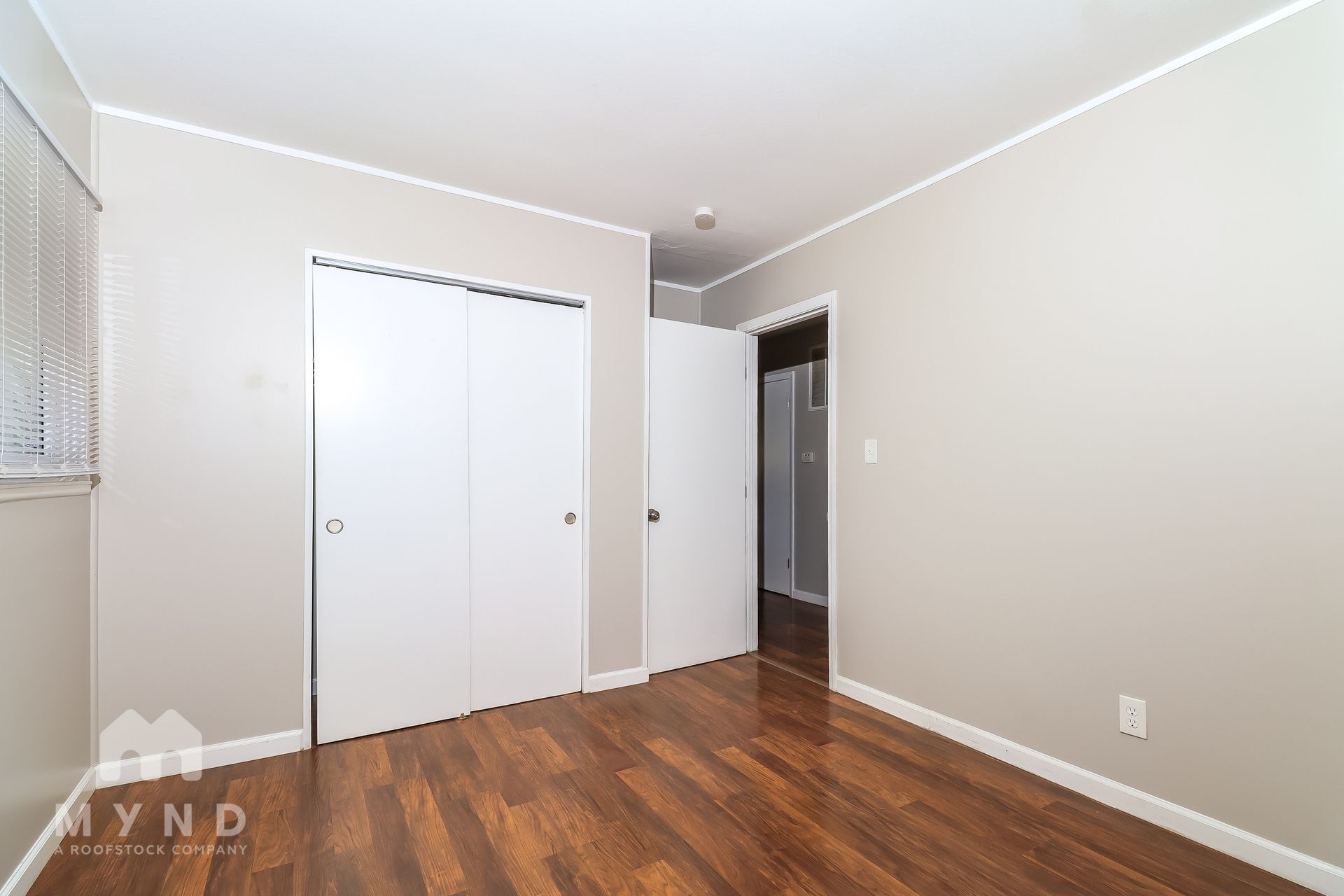 Building Photo - 3049 Bluefield Dr