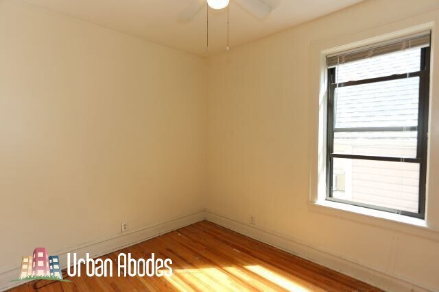 Building Photo - 3816 N Drake Ave
