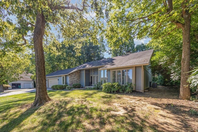 Building Photo - 4 Bedroom home in Carlisle