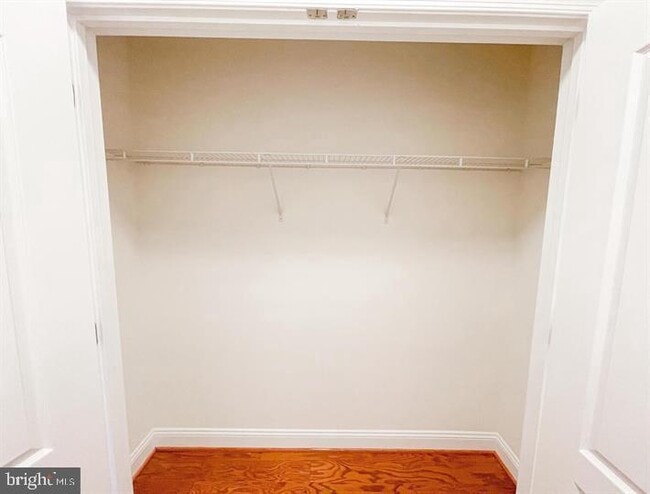 Building Photo - 8612 Wintergreen Ct