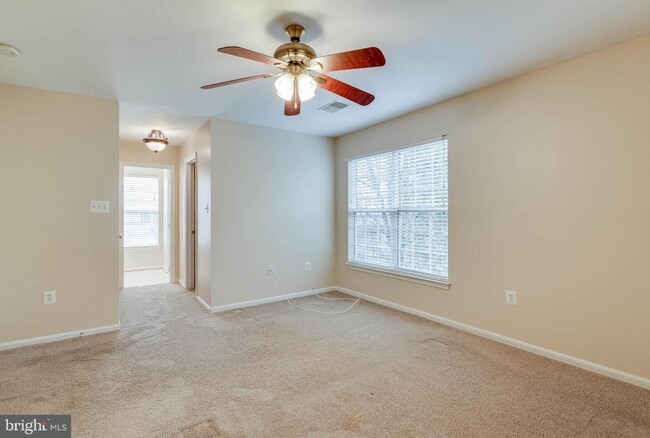 Building Photo - 15704 Renton Ct
