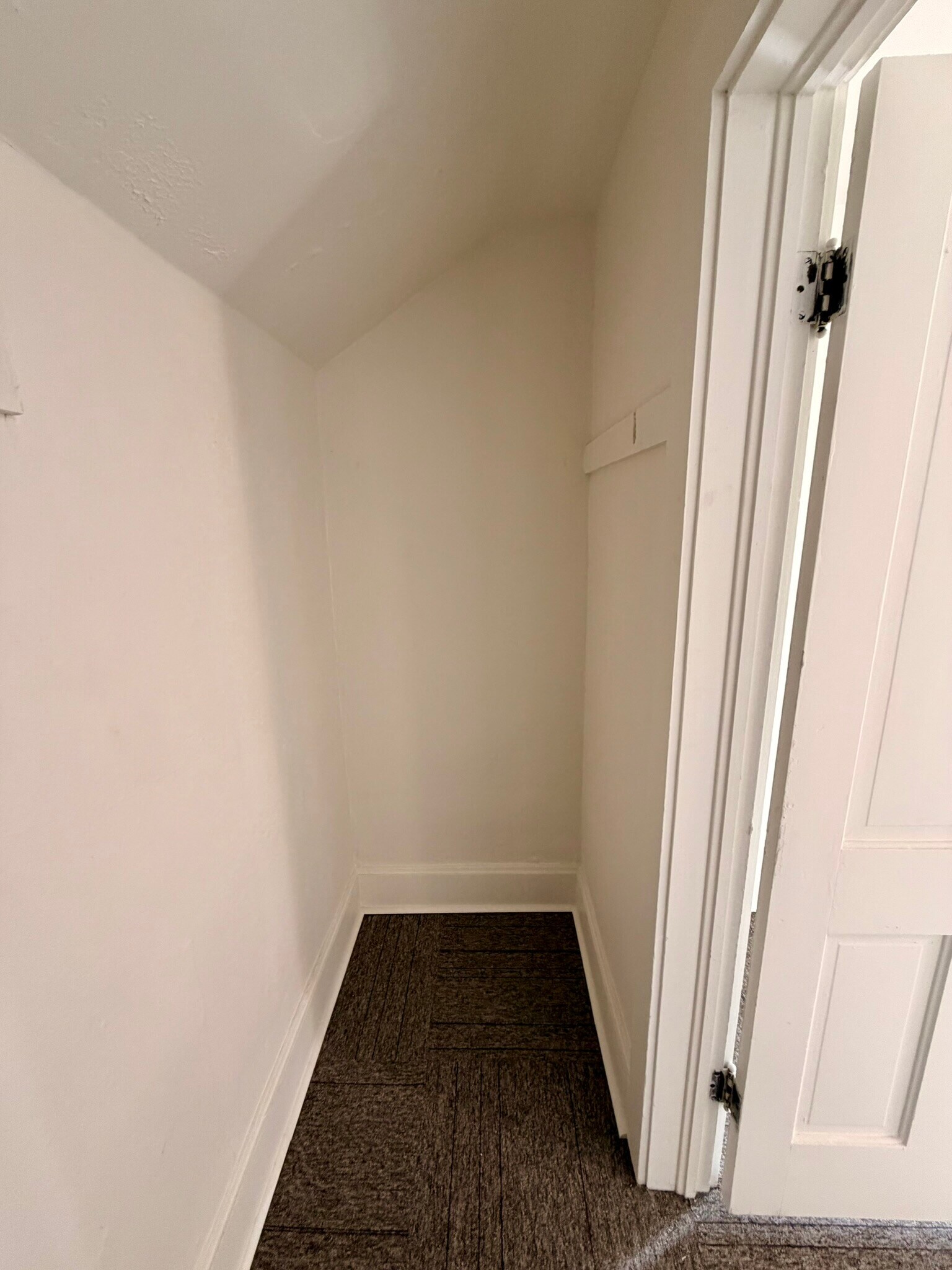 Building Photo - 319 Jerry St