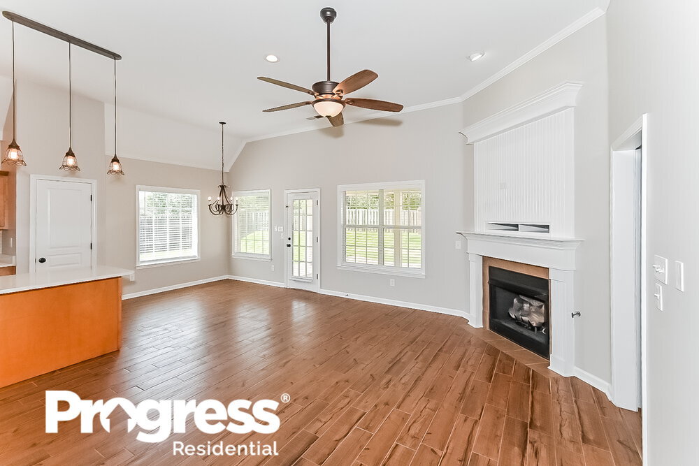 Building Photo - 4047 Chaucer Cove