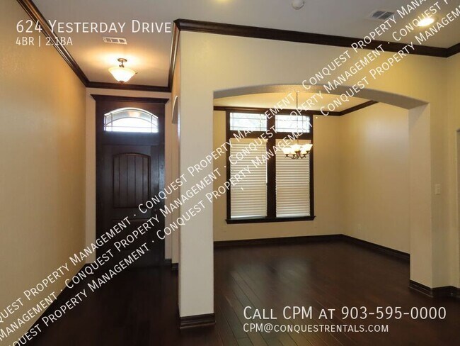 Building Photo - 624 Yesterday Dr