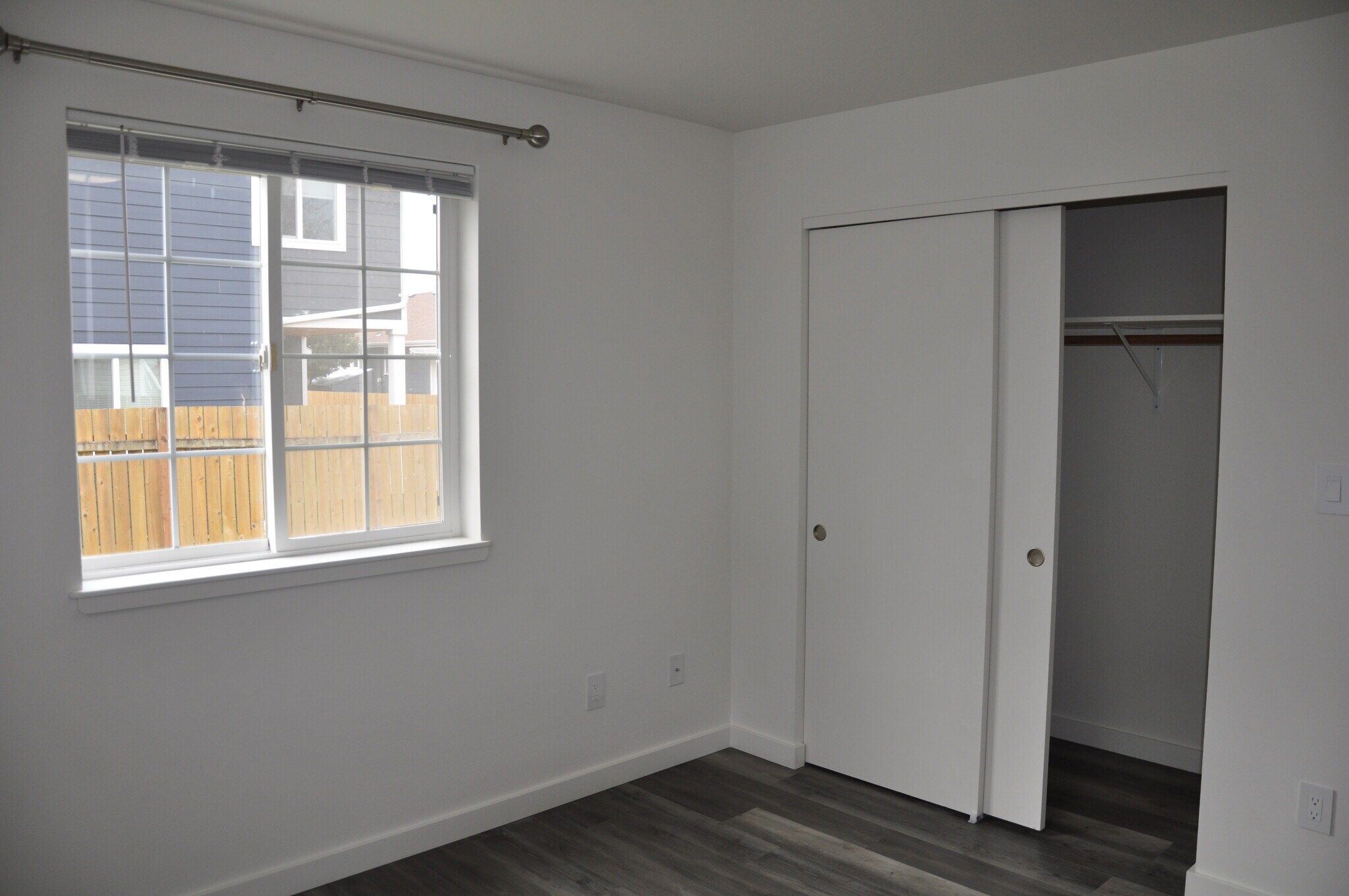 Master Bedroom & Bath - 3031 Pacific St