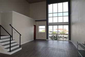 Building Photo - 1002 Channelside Dr