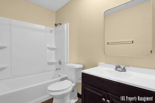 Building Photo - 1954-1956 Briceton Dr