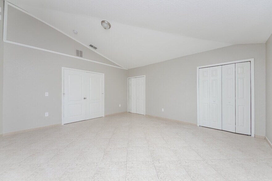 Building Photo - 850 Blanc Ct