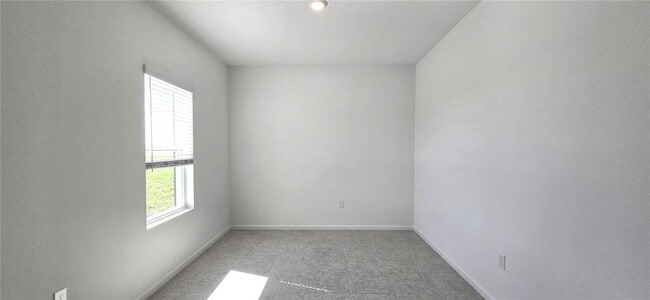 Building Photo - 2803 Poppy Ave