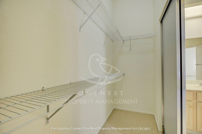 Building Photo - Welcome to Your Dream 55+ Oasis in Sun City Roseville!
