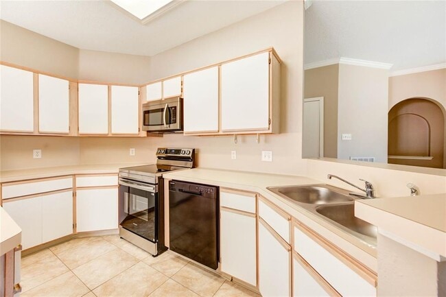 Building Photo - 4814 Cotter Ln