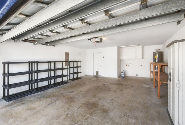 Building Photo - 15522 Dyna St
