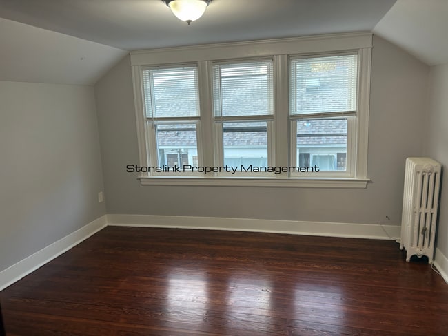 Building Photo - Newly Renovated Single Family Home For Ren...