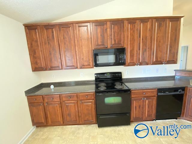 Building Photo - 4828 SE Canterwood Dr