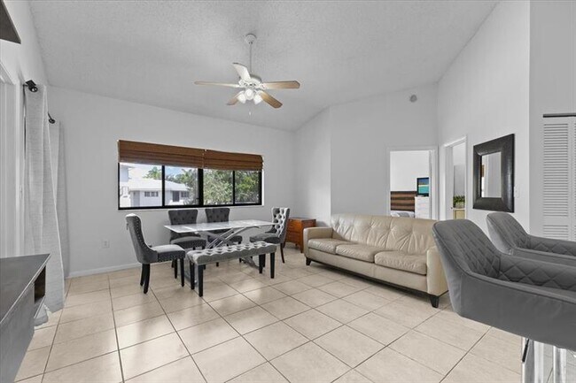 Building Photo - 2445 SW 18th Terrace