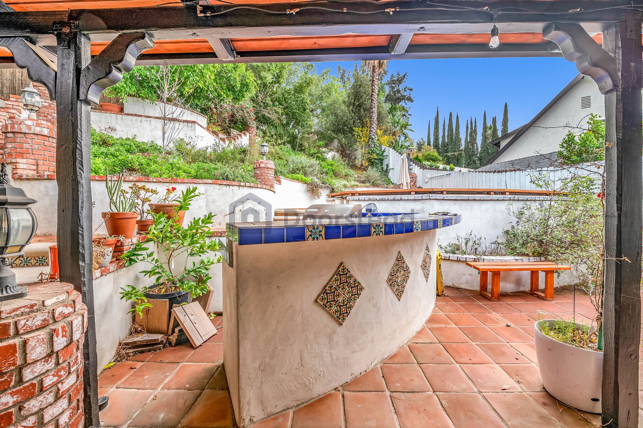Building Photo - 5368 Calatrana Dr