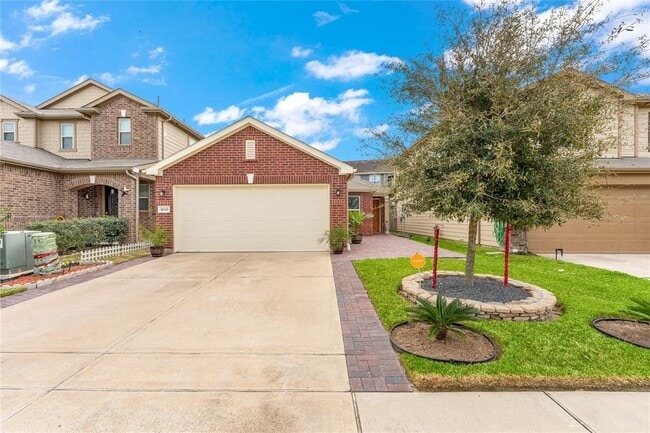 Building Photo - 16343 Oakside Hollow Ln