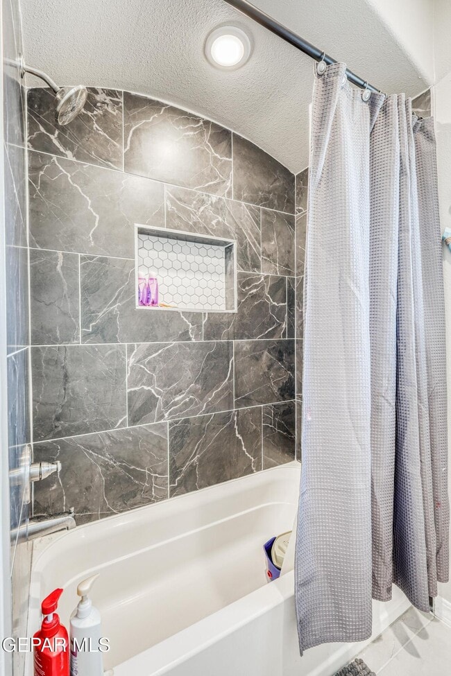 Building Photo - 2375 Enchanted Peaks