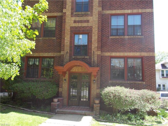 Primary Photo - 103 S Portage Path
