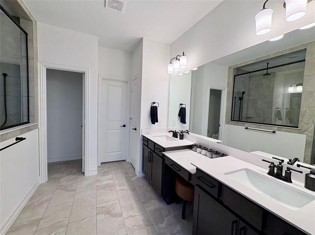 Building Photo - 1505 Isaac Dr