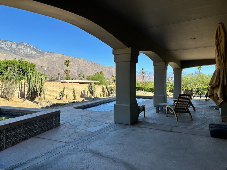 Building Photo - 2800 Cholla Pl
