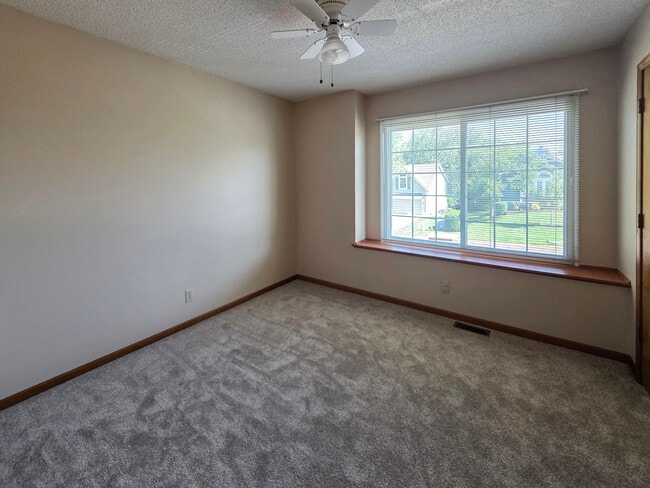 Building Photo - 7309 W 154th Terrace