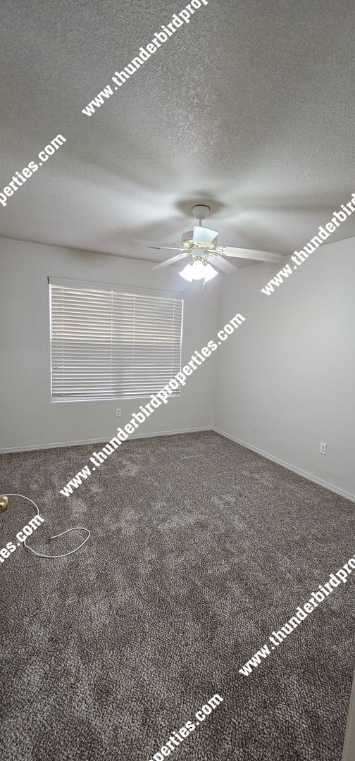 Building Photo - 3100 Shady Spring Dr SW