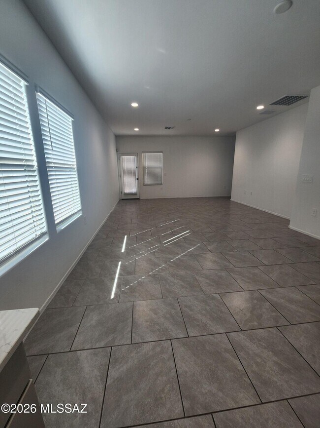 Building Photo - 3463 N Kellen Cyn Ct