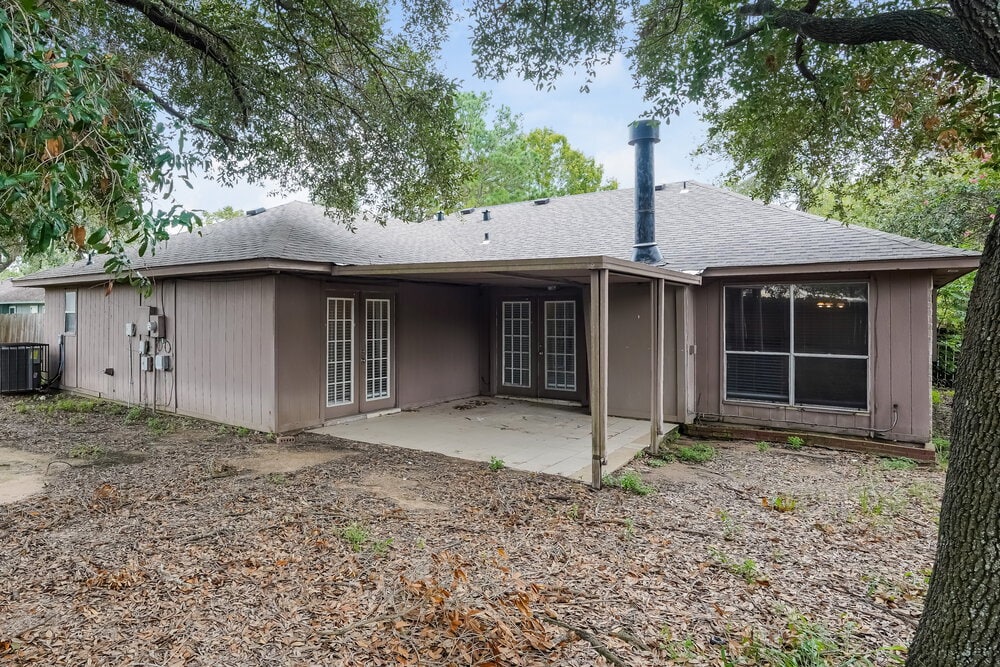 Building Photo - 16746 Summer Dawn Ln