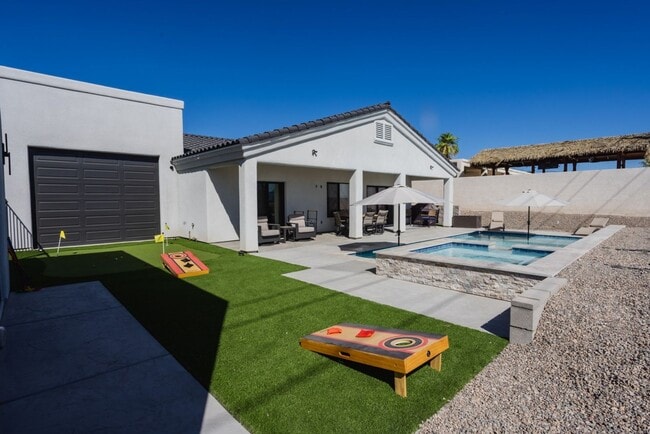 Building Photo - VR - 881 Pueblo Dr