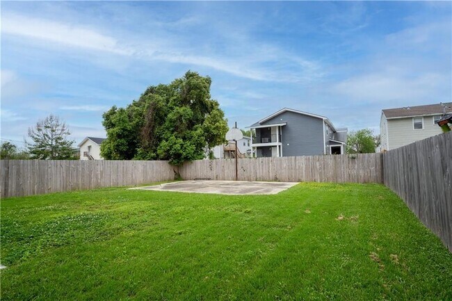 Building Photo - 6228 Waldo Dr