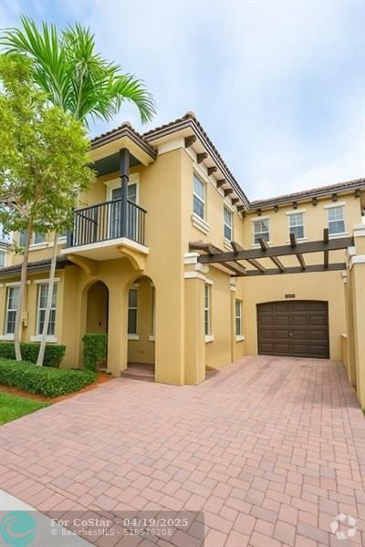 Building Photo - 8713 Buckskin Manor