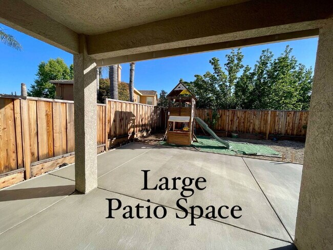 Building Photo - 1731 Petit Peak Ct