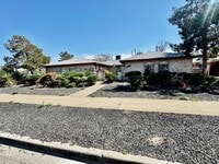 Building Photo - 8636 Mettler Dr