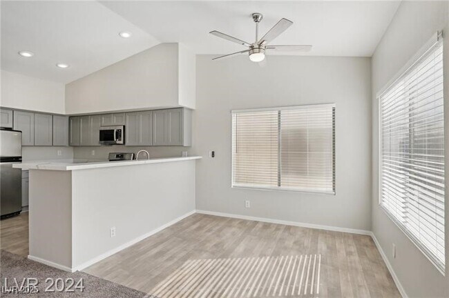 Building Photo - 4811 Black Bear Rd