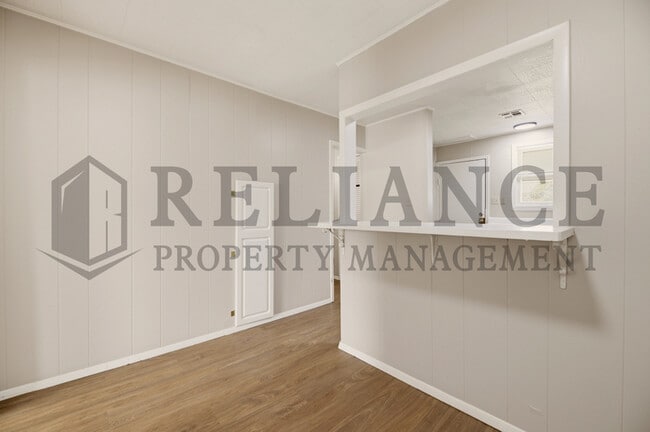 Building Photo - 1718 Walker W St