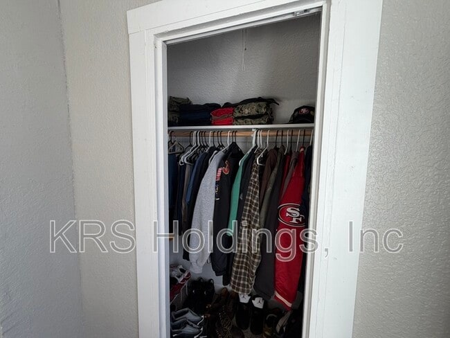 Building Photo - 1088 Norview Ave