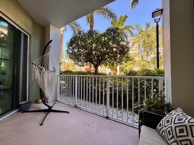 Building Photo - 804 E Windward Way