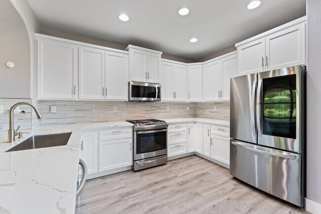 Building Photo - 5816 Amnest Way
