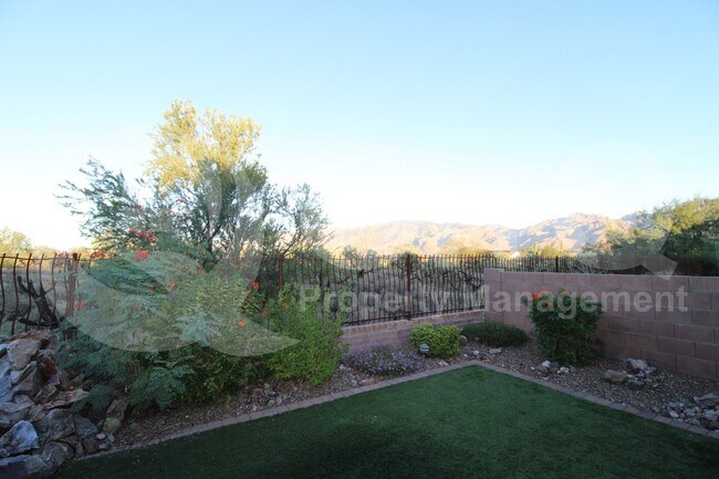 Building Photo - 13030 N Spinystar Dr
