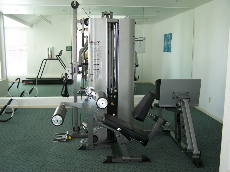 Building Photo - 535 Pierce St