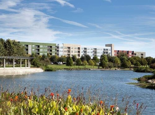 Building Photo - 1830 Simond Ave