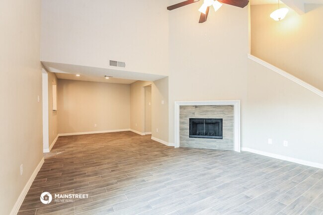 Building Photo - 6208 Los Altos Dr