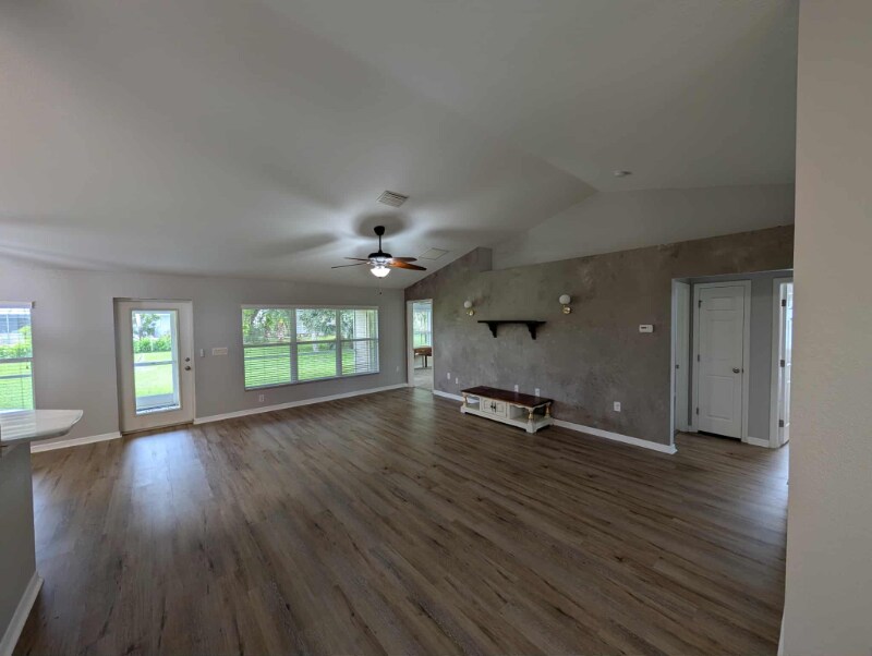 Building Photo - 25672 Deep Creek Blvd