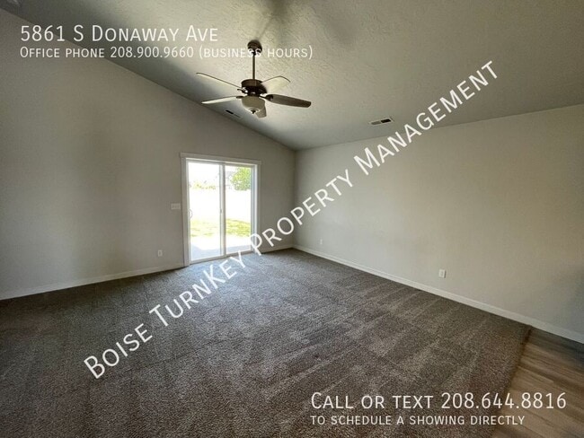 Building Photo - 5861 S Donaway Ave