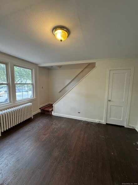 Building Photo - 26 Garden Dr