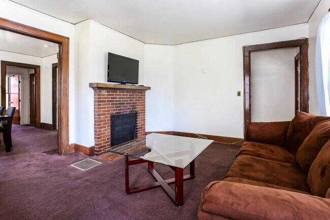 Building Photo - Available for Reservation MAY 2026
